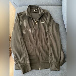 EUC Nike Golf Zip up. Front Pockets. Size Large. Black. See photos.